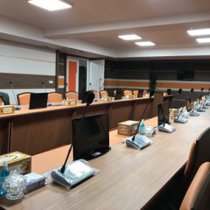 خرید مانیتور کنفرانسی